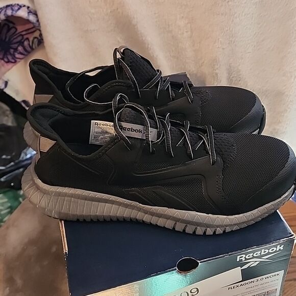 Men's work shoes Reebok  Flexagon 3.0 Work size 10W athletic work shoe - Picture 1 of 13